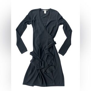 Diane Von Furstenberg Black 100% Wool Wrap Dress Size Small